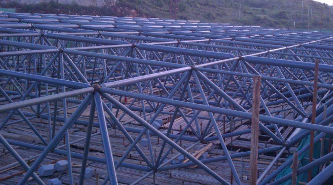 瓦房店概述网架加工中对钢材的质量的过细恳求
